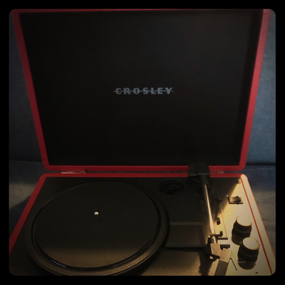 Crosley Record Player / Bluetooth speaker